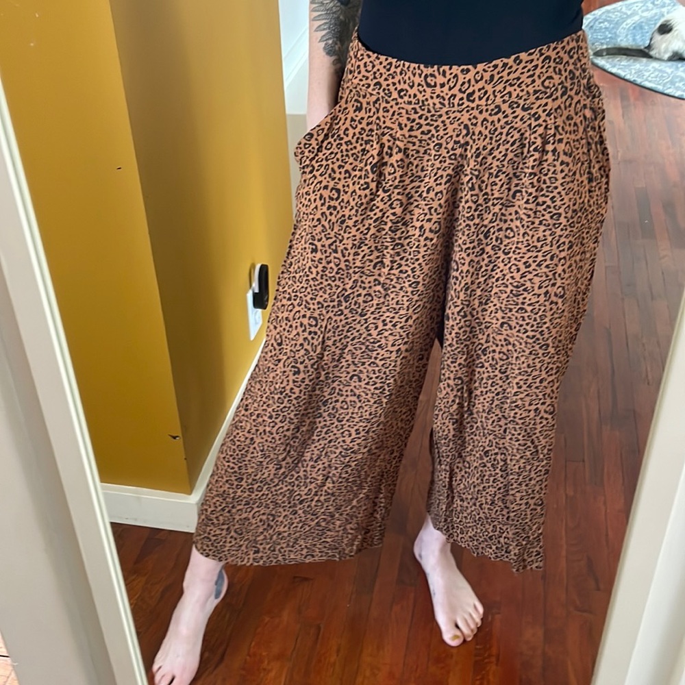 H&M leopard print wide leg culotte